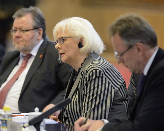 冰岛总理请求总统解散议会遭拒后辞职