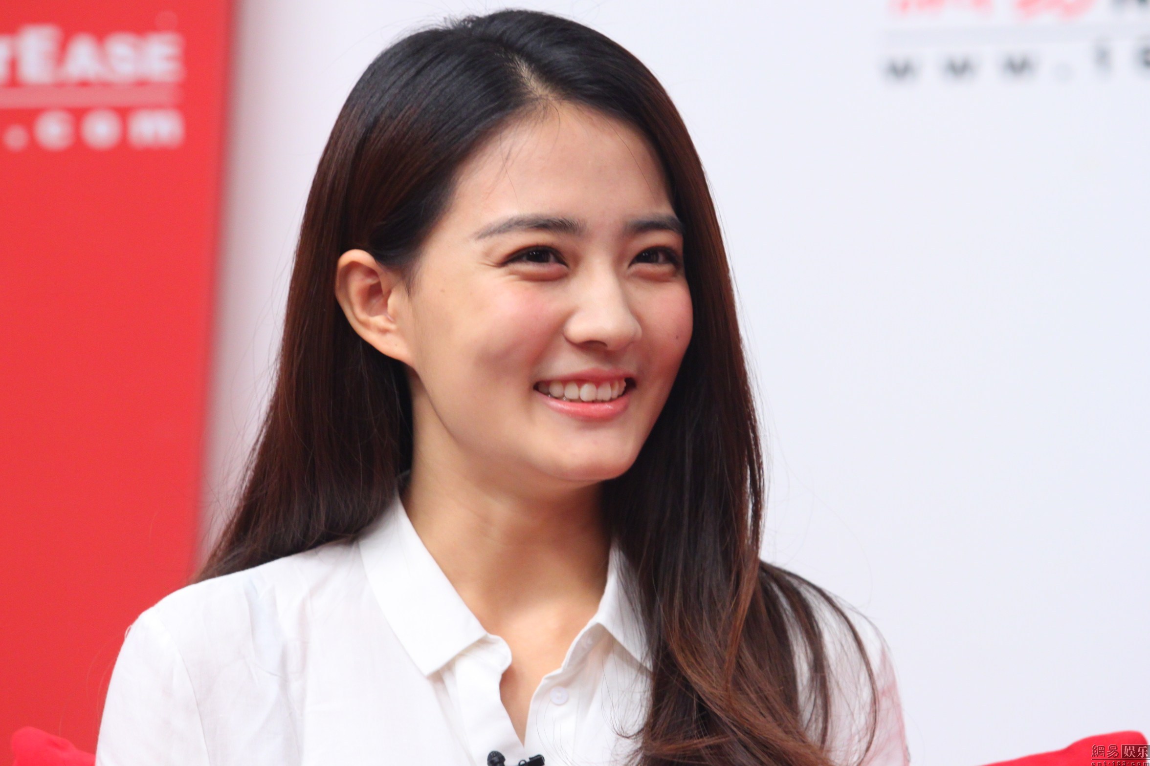 徐璐:傻白甜三个字分开看,每个字都挺好的