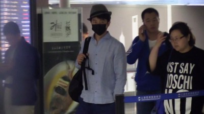 快来围观盐系男神！ 黄轩清新来沪简单装扮