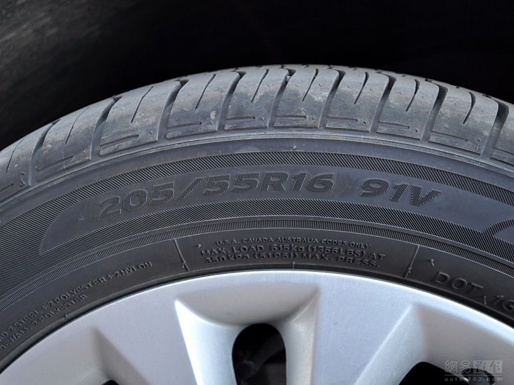 朗逸 2011款 1.6 自动品轩版 轮胎规格尺寸(后轮