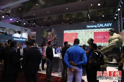 CES 2015三星展台:惊现复仇者联盟雕像