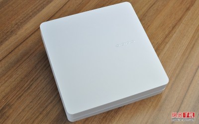 金色版OPPO R5图赏：金色边框/4.85mm厚度