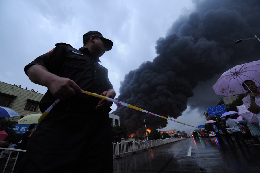 湖南长沙旺旺食品厂发生火灾 - 人在上海 - 中华日报chinadaily