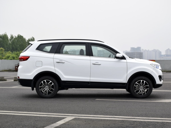 比顶配便宜3千块力帆迈威新车售738万